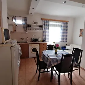  Apartman Urretje Vendeghaz
