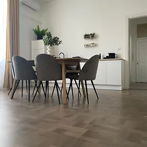  Apartman Modern Uj Lakas A Belvarosban