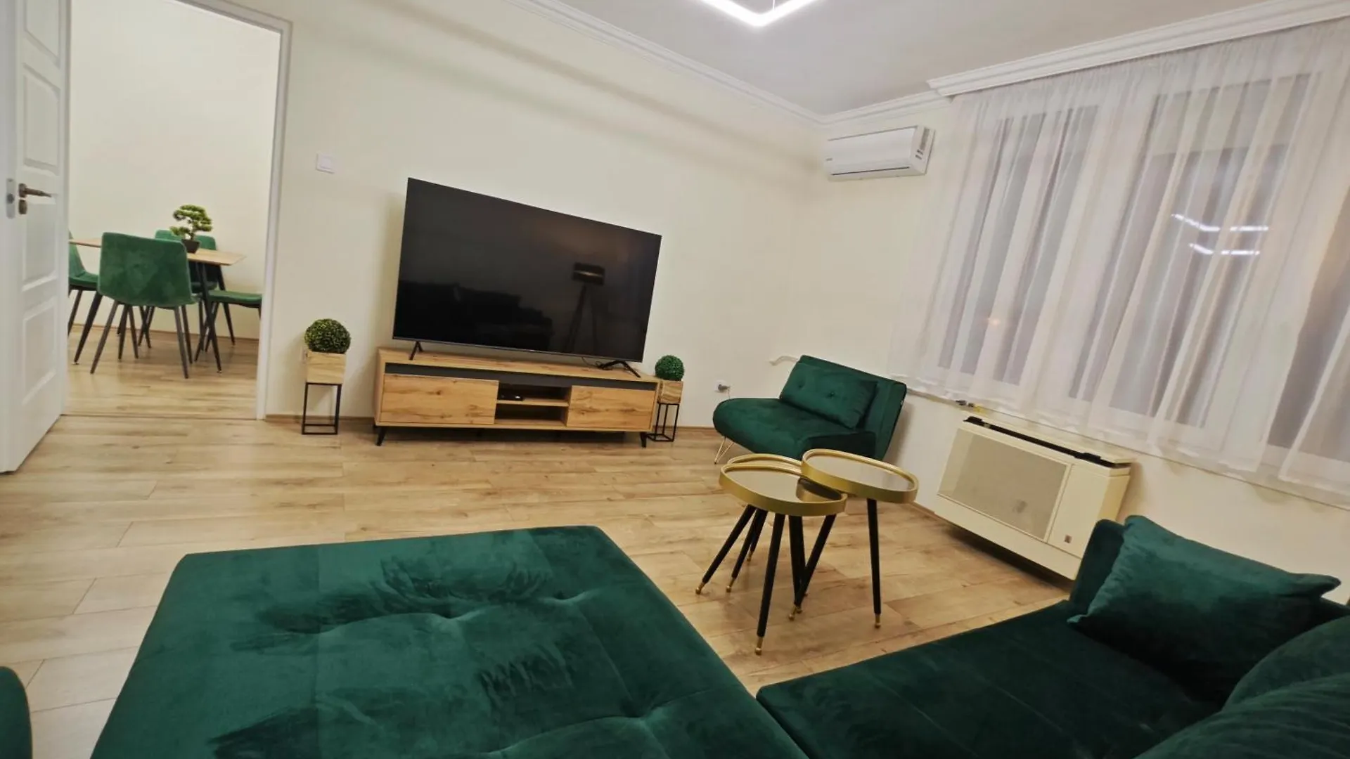 Central Greatforest Apartman Debrecín 0*,  Maďarsko